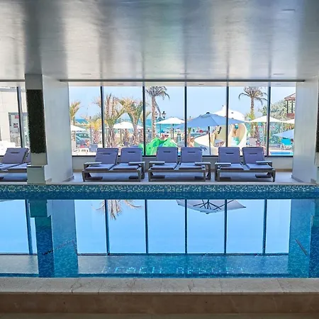 Azurre And Pool Διαμέρισμα *